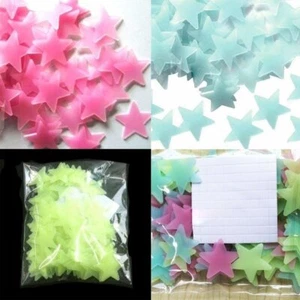 100 un. estrellas de pared 3D que brillan en la oscuridad fluorescentes rosa amarillo azul verde verde estrellas de pared - Imagen 1 de 5