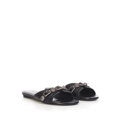 Sandalias BALENCIAGA 750$ Cagole Slide - Arena, Tachuelas, Cuero Negro Foto 1 de 4