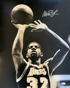 Lakers Magic Johnson Authentic Signed 16x20 Photo JSA AUTHENTIC - Picture 1 of 2