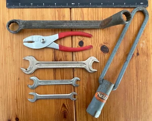 Werkzeugset - BMW Heyco Chrom Vanadium Schraubenschlüssel, Melco Steckschlüssel, Zange - Bild 1 von 11