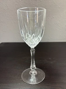 Crystal Wine Glass, Antonia By Oneida - Picture 1 of 6
