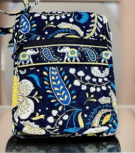 Bolso Bandolera Vera Bradley Ellie Azul Acolchado Amarillo Azul Elefantes Mini Hipster - Imagen 1 de 15