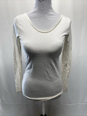 Camiseta para mujer Ann Taylor Loft extra pequeña crema manga larga cuello redondo Foto 1 de 4
