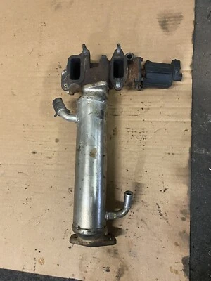 Enfriador y válvula EGR comercial LLY 6,6 Duramax ML6E27-19 (a) Foto 1 de 4