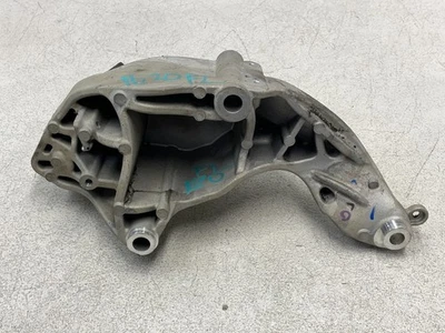 Soporte de montaje del motor del conductor delantero izquierdo BMW I5 M60 2024 2025 G60 1620 OEM Foto 1 de 4