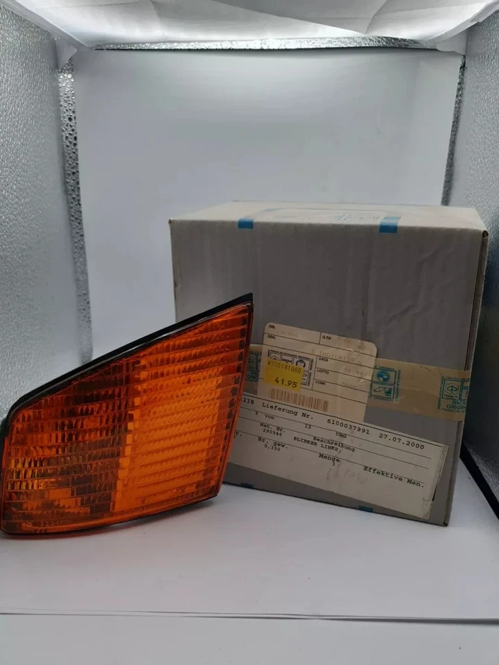 PIAGGIO BLINKER VORNE LINKS 290946 NEU ORIGINAL MM00080 - Bild 1 von 4