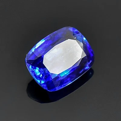 Natural Blue Kyanite Radiant Shape Faceted Cut Loose Gemstones 1.85 Ct 8X6X4 mm - Image 1 of 3