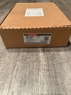 Kit de zapata de freno y forro genuino OEM Motorcraft BRF‐1382 - Nuevo Foto 1 de 2