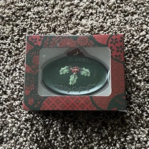 Taylor Swift Under The Mistletoe Watching Fire Glow Ornament Christmas Tree Farm - Picture 1 of 4