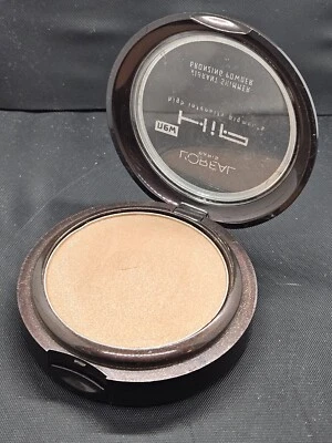 L'Oreal HiP High Intensity Pigments Shimmer Bronzing Powder 897 RADIANT (DAMAGE) - Image 1 of 4