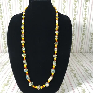 Collana Perline Argilla Smaltata Perline Multicolore Fatte a Mano Artigianale Unica Boho Etnica - Foto 1 di 12