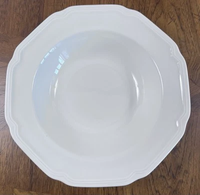 Mikasa Ultima+ HK 400 Antique White 10.25" Vegetable Serving Bowl Super Strong - Image 1 of 4