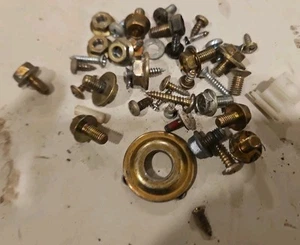 MERCEDES BENZ C126 500SEC 560SEC 380SEC INTERIOR SCREWS BOLTS NUTS - Picture 1 of 1