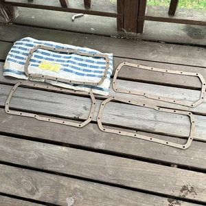 4-New GM 1242781 Oil Pan Gasket Buick 300 340 350 V-8 Lesabre Skylark Century - Foto 1 di 7