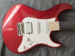 Yamaha Pacifica Body, fully loaded, candyapple red, in gutem Zustand. - Bild 1 von 1
