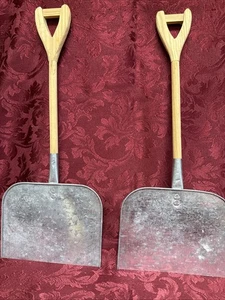 2er Set Bauernschaufel Dekor Holzgriffe 15 Zoll - Bild 1 von 2