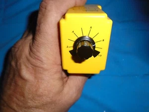 NEW NO BOX OLD STOCK POTTER AND BRUMFIELD CDB-38-70001 TIME DELAY RELAY 0.1 TO 1 - Picture 1 of 4