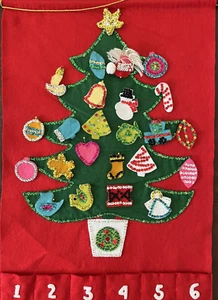 Vintage 70er Jahre Sultanine Filz Adventskalender Baum 32x16 Handarbeit Ornamente Weihnachten - Bild 1 von 6