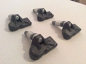 4 Original BMW 7 Series F01 F02 F03 Tire Pressure Sensors 6798872 6874830 NEW - Picture 1 of 3