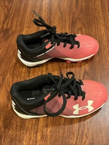 Under Armour Cleats 10K Girls Athletic Shoes Spikes Softball Baseball PINK BLACK - Picture 1 of 3