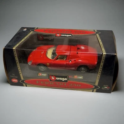 Bburago 1:24 Ferrari 250 LM 1965 – Gold Collection – New Sealed in Box - Immagine 1 di 3
