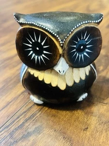 Figura de búho de madera quemada tallada a mano tallada de colección de 4" de alto - Imagen 1 de 8