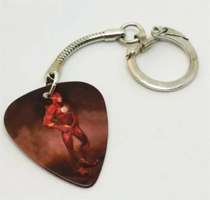 The Flash Guitar Pick Keychain - Picture 1 of 2