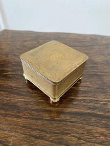 Vintage Brass Jewellery Trinket Box With Purple Velvet Lining Quis Nos Separabit - Picture 1 of 16
