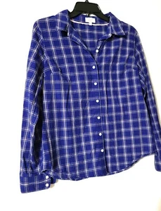 Camicia da donna con corona ed ed edera blu e rosa a righe a quadri abbottonati usata media - Foto 1 di 6