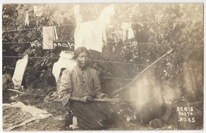 FOTO REAL 1910 indio nativo americano mujer hirviendo lavandería, Hayward Wisconsin - Imagen 1 de 2