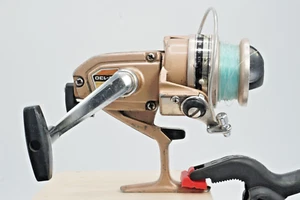 Vintage Daiwa B-130 Spinning Reel Left hand - Picture 1 of 7