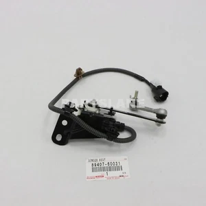 89407-60031 Toyota OEM Echtes SENSOR SUB-ASSY, Höhenkontrolle, HINTEN RECHTS - Bild 1 von 3