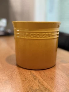Le Creuset Utensil Large Crock 7” Wide Citrus Yellow Ombre Stoneware Kitchen - Picture 1 of 9