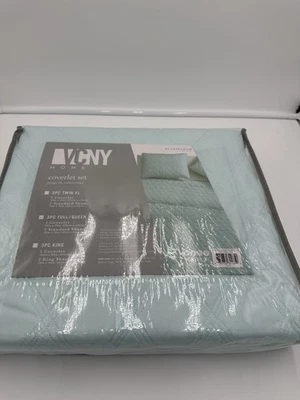 VCNY Home Buckingham Diamond Queen Coverlet 3-Piece Set in Aqua, NEW - Image 1 of 4