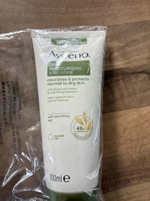Aveeno Daily Moisturising Body Lotion 100ml - Image 1 of 2