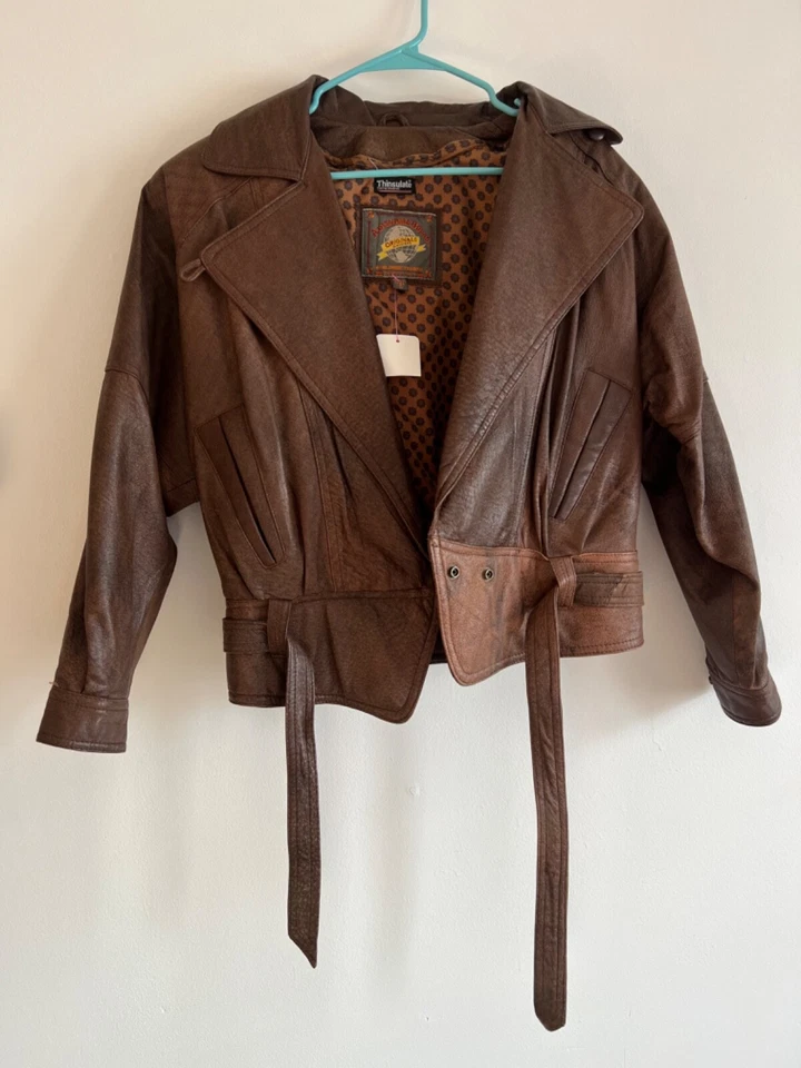 Vtg 80’s Woman's Leather Jacket Wilson's Adventure Bound Bomber Small Brown Coat - Image 1 of 4