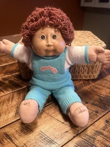 Cabbage Patch Kids  Brown Hair Brown Eyes Dimples Tan Skin Vintage Toys 1985 - Picture 1 of 5