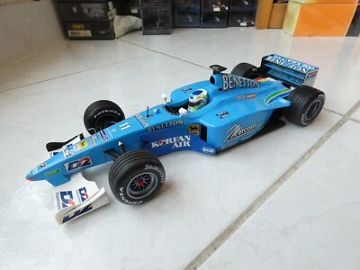Benetton Playlife B200 Giancarlo Fisichella #11 2000 1/18 Minichamps F1 - Image 1 of 4