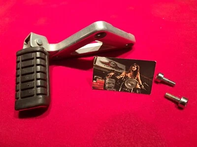 1984 HONDA SHADOW VT700C ПРАВАЯ ЗАДНЯЯ ОПОРА ДЛЯ НОГ КОЛЫШЕК СТУПЕНЬКА с креплением, оборудование - Изображение 1 из 4