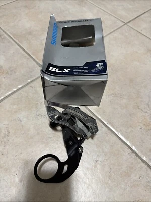 NEW SHIMANO SLX FD-M660 TOP PULL FRONT DERAILLEUR - Image 1 of 4