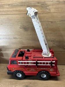 Camión Tonka 1999 vintage departamento de bomberos No. 5 cubos y escaleras modelo 90219 rojo - Imagen 1 de 5