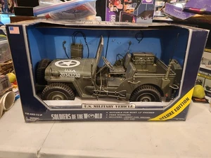 Veicoli militari USA soldatini del mondo edizione Deluxe Jeep n. 98395 - Foto 1 di 11