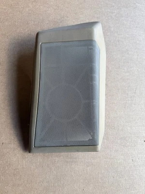 Mercedes 124 E Class Saloon Right Rear Speaker Cover Cream 1246902830 e11258 - Image 1 of 4