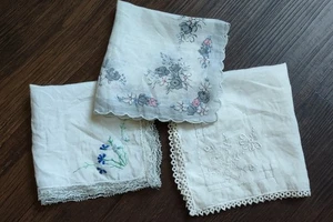 3 Hanky Floral Hankies Gray Roses Edges Scallop Tatted Lace - Picture 1 of 3