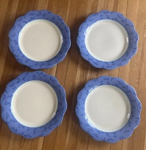 Lot Of 4 Pfaltzgraff Summer Breeze 9 Inch Scallop Blue Salad/lunch/desert Plates - Picture 1 of 4