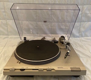 Technics SL-D3 Direct Drive Automatic Turntable Silver Good - Picture 1 of 7