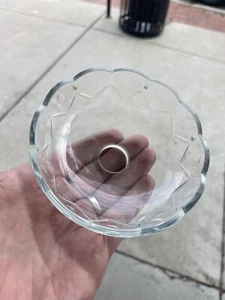 Vintage Splendida Lampadario Cristallo Bobeche Coppa di Ricambio 4 pollici con cerchio - Foto 1 di 7