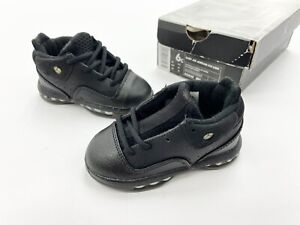 2001 Chaussures tout-petits vintage Baby Jordan XVI noir bas métallisé argent taille 6C.