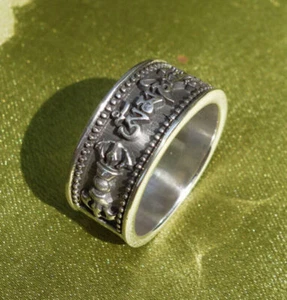 Anillo macizo de ensueño con "Om Mane Padme Hum" plata 925 de NEPAL - Imagen 1 de 5