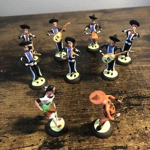Folk art Mariachi band figurines with dancing couples Handcrafted clay, lot/9 - Picture 1 of 15